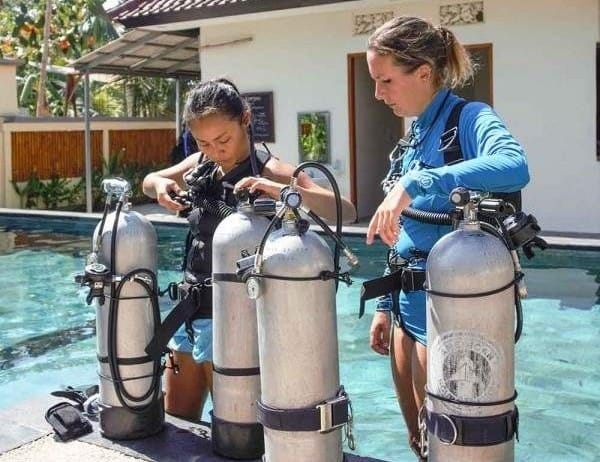 PADI IDC Indonesia Sidemount